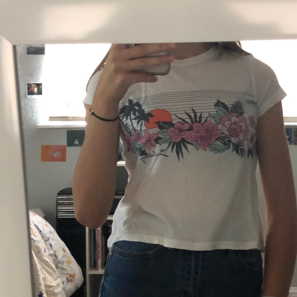 short sleeved shirt